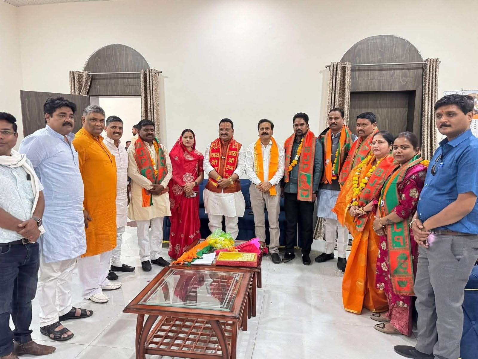 खंडवा में भाजपा पदाधिकारियों का सम्मान समारोह चारूलता मंगल यादव के प्रदेश मंत्री बनने पर जिले में खुशी की लहर